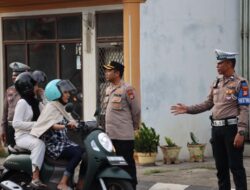 Pastikan Arus Lalulintas Lancar, Kapolres Bulukumba Cek Anggota Pengaturan dijalan.