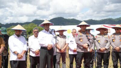 Kapolri-Mentan Panen Raya Jagung di Bone, Dukung Program Ketahanan Pangan Nasional