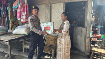 Sehari Jelang Hari Bhayangkara, Polres Bulukumba Kembali Salurkan Bantuan Sembako Lewat Baksos