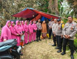 Polsek Kajang dan Bhayangkari Salurkan Bantuan Sosial untuk Korban Kebakaran