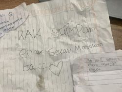 Siswa SMKN 8 Bulukumba Puji Menu SPPG Polres Bulukumba, “Kak Sumpah Enak Sekali Masakanta