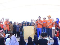 Harukan! Hadiah Utama Fun Walk Alumni SMPN 2 Bulukumba Dialihkan untuk Anak Panti yang Bersihkan Pantai Merpati