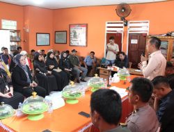 Peringatan HUT ke-18, Partai Gerindra Bulukumba Bantu Korban Bencana Puting Beliung