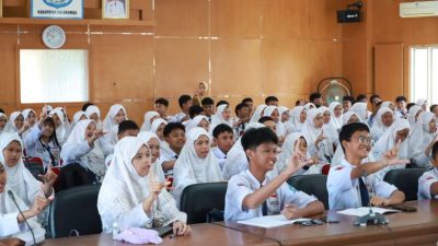 Kerjasama Diskominfo, SMPN 1 Bulukumba Gelar Pelatihan Jurnalistik Bagi Siswa