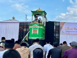 Idul Adha di Kompleks Kantor Bupati Bulukumba. Khatib: Ciri Alumni Kurban adalah Gemar Mentraktir