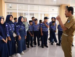 Siswa SMPN 7 Bulukumba Field Trip ke Gedung Pinisi dan Ammatoa