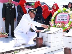 Wabup Bulukumba Andi Edi Manaf Ziarah ke Makam Pahlawan H. Andi Sultan Daeng Raja, Kenang Jasa Pejuang Kemerdekaan