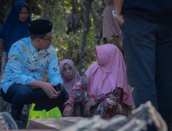 Wabup Bulukumba Edi Manaf Sambangi Korban Kebakaran di Tamaona, Bantuan BAZNAS Langsung Disalurkan